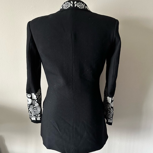 90s Vintage Women’s Black and White Floral Blazer (100% wool) - Size 6 - Picture 3 of 7